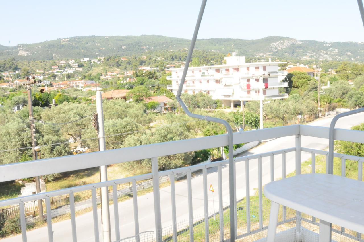 Agioi Apostoloi  Kinetta Apartments מראה חיצוני תמונה