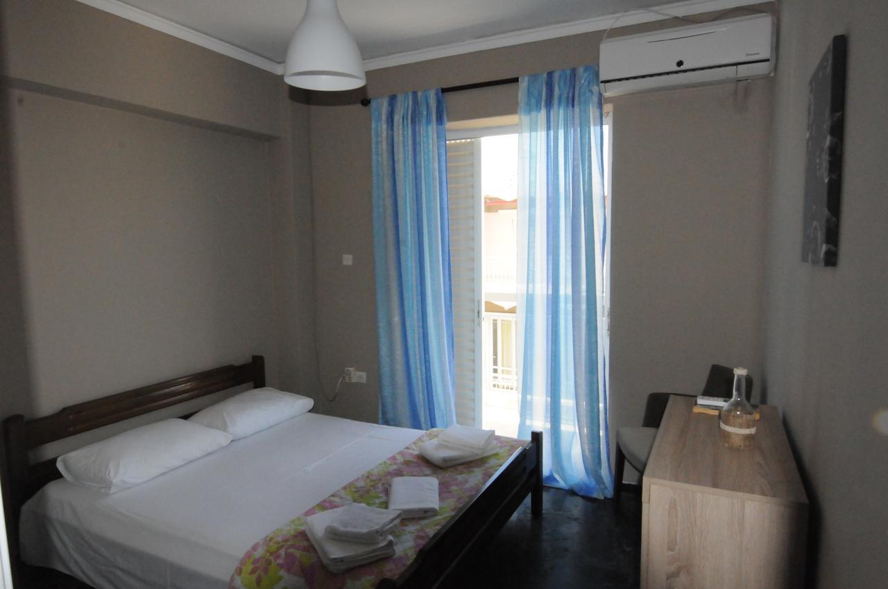 Agioi Apostoloi  Kinetta Apartments מראה חיצוני תמונה