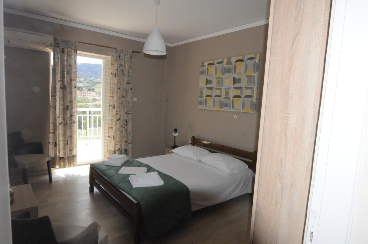 Agioi Apostoloi  Kinetta Apartments מראה חיצוני תמונה