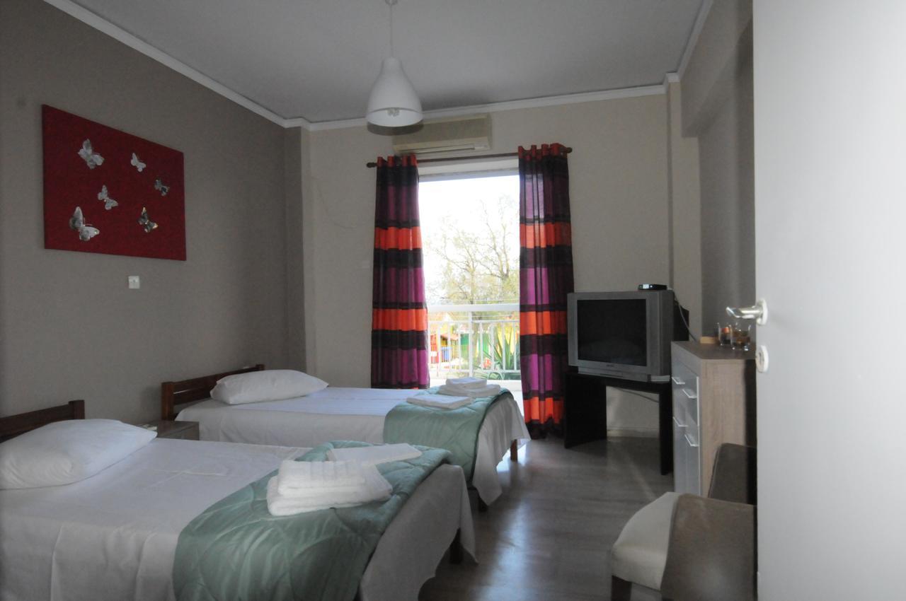 Agioi Apostoloi  Kinetta Apartments מראה חיצוני תמונה