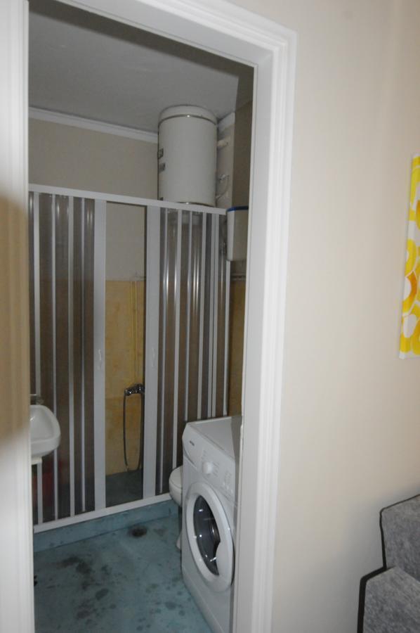 Agioi Apostoloi  Kinetta Apartments מראה חיצוני תמונה