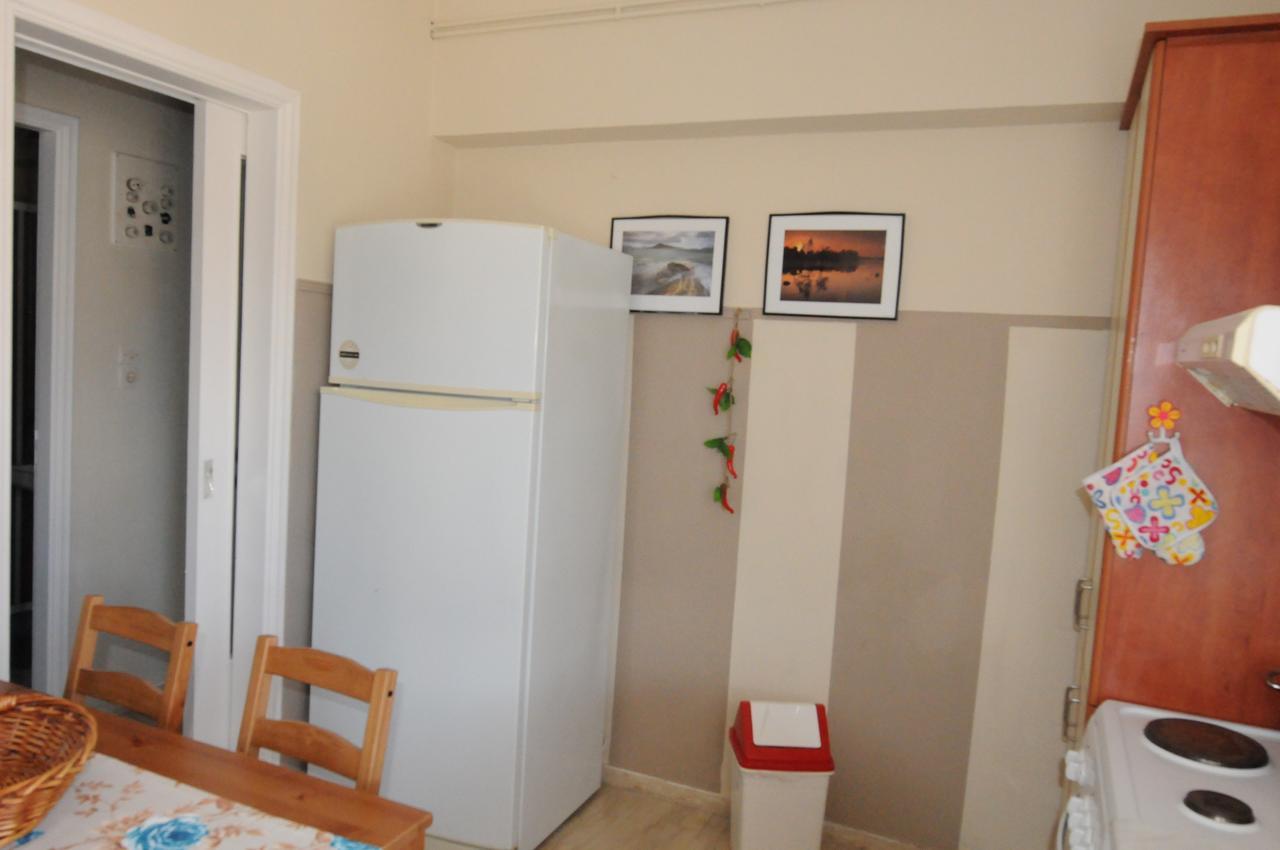 Agioi Apostoloi  Kinetta Apartments מראה חיצוני תמונה