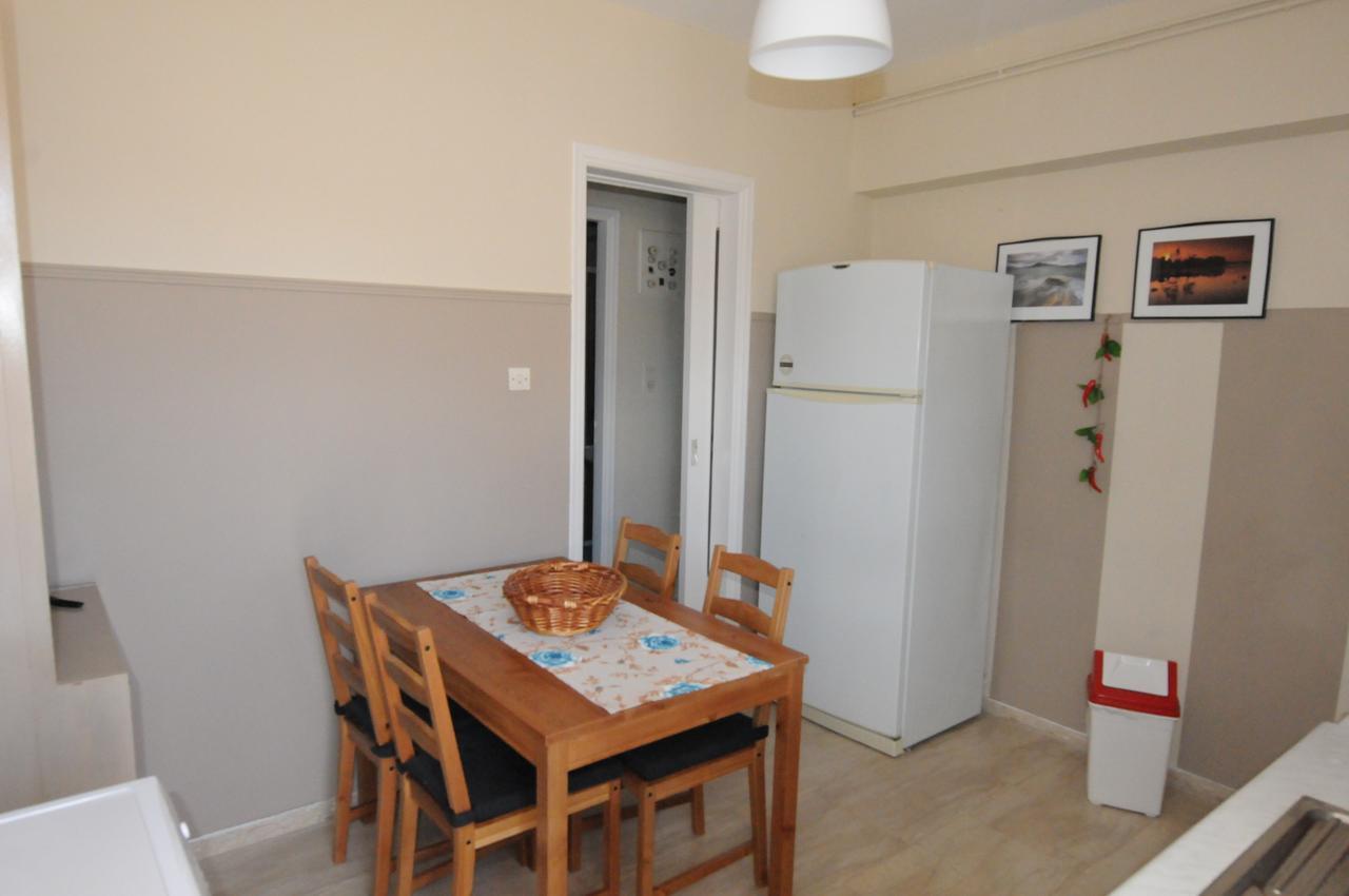 Agioi Apostoloi  Kinetta Apartments מראה חיצוני תמונה